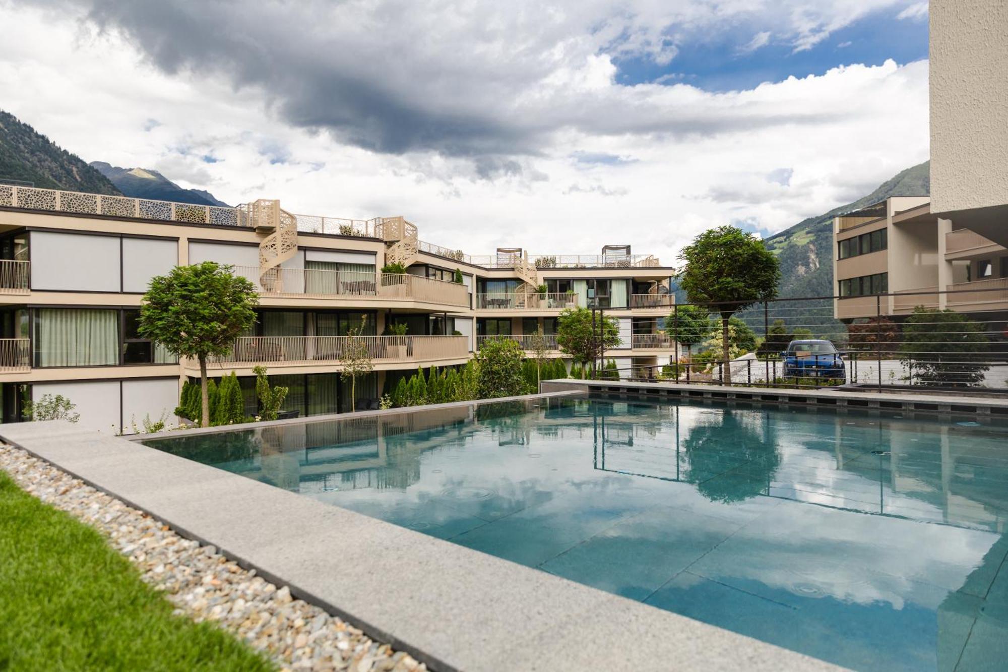 Boutique Hotel Amaril 卡斯泰尔贝洛 外观 照片